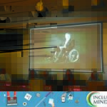 Immagine di un momento della presentazione di Inclusive Mindset il 19 settembre. Da sinistra Marco Buemi (Social Innovation Manager – Inclusive Mindset) Michela Merano e Irene Pirro (Risorse Umane – Gruppo Banco BPM), Patrizia Brognoli (International Mobility Manager – Decathlon) e Edoardo Venturini (Direttore Relazioni Esterne e Comunicazione – Sodexo). Alle loro spalle una immagine di un video di presentazione sulla mission di inclusione delle diversità in Sodexo.